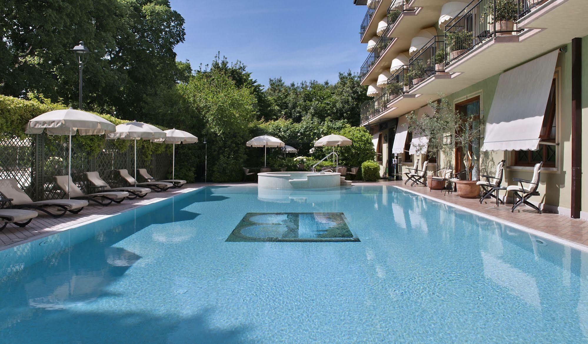 Palace Hotel San Pietro Μπαρντολίνο Εξωτερικό φωτογραφία